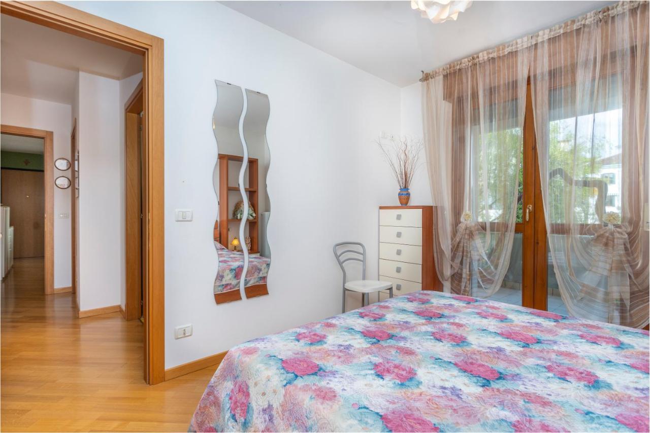 Ai Gelsomini - Lovely Flat With Terrace And Parking! Удине Экстерьер фото
