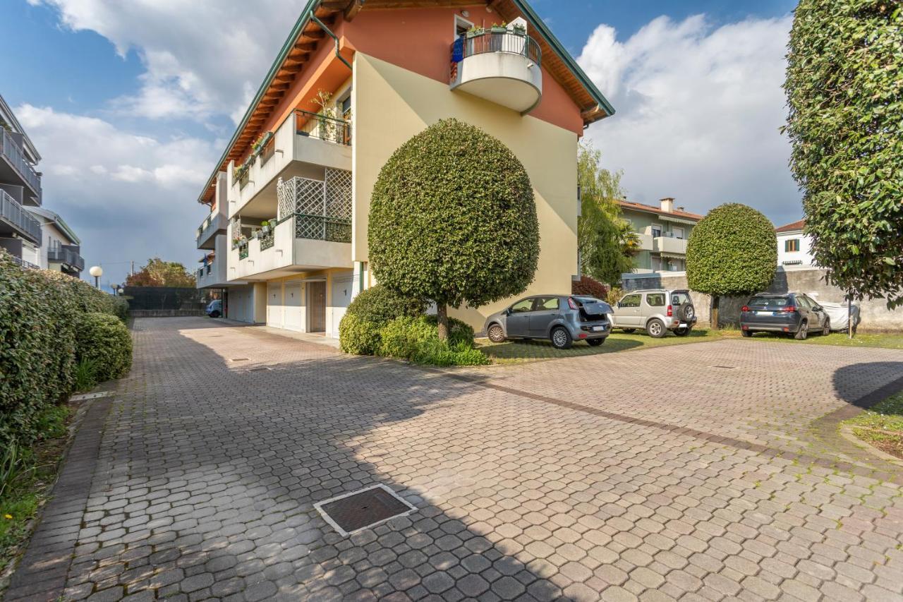 Ai Gelsomini - Lovely Flat With Terrace And Parking! Удине Экстерьер фото